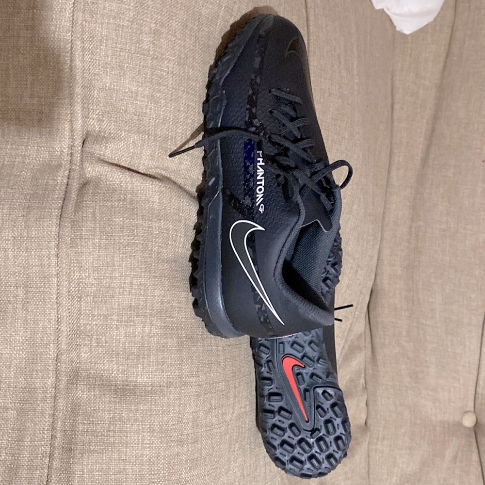 Nike phantom for kid, never used